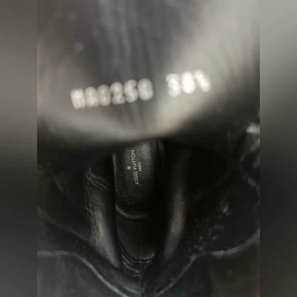 Authentic louis vuitton laureate platform desert bootsin - Picture 8 of 9